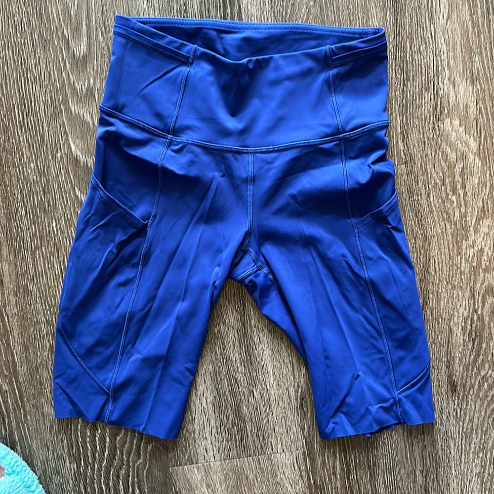 Lululemon biker shorts with pockets, midnight blue size 4
